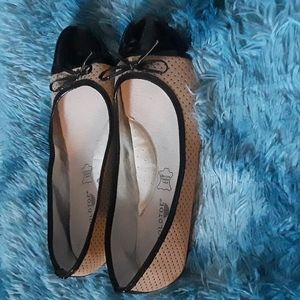 Womens ballet slip ons